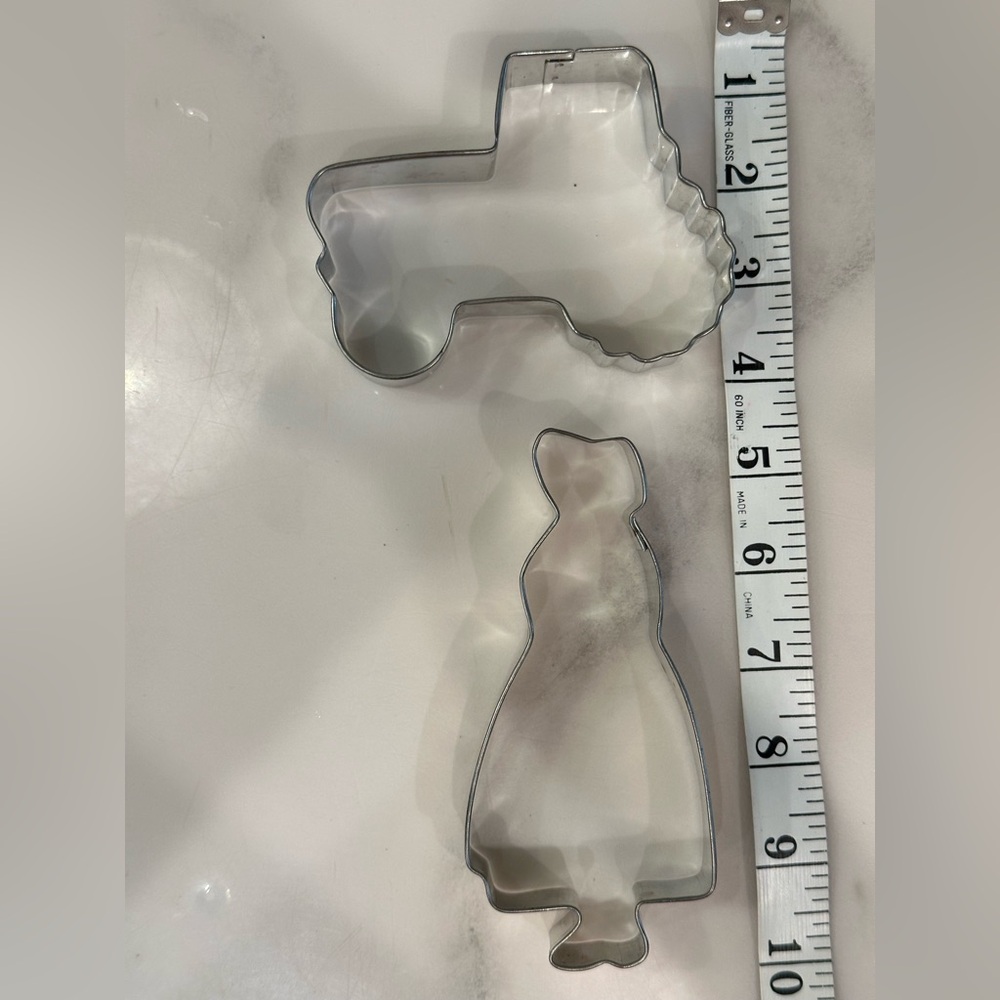 Metal Tractor and Lady Cookie Cutter Set